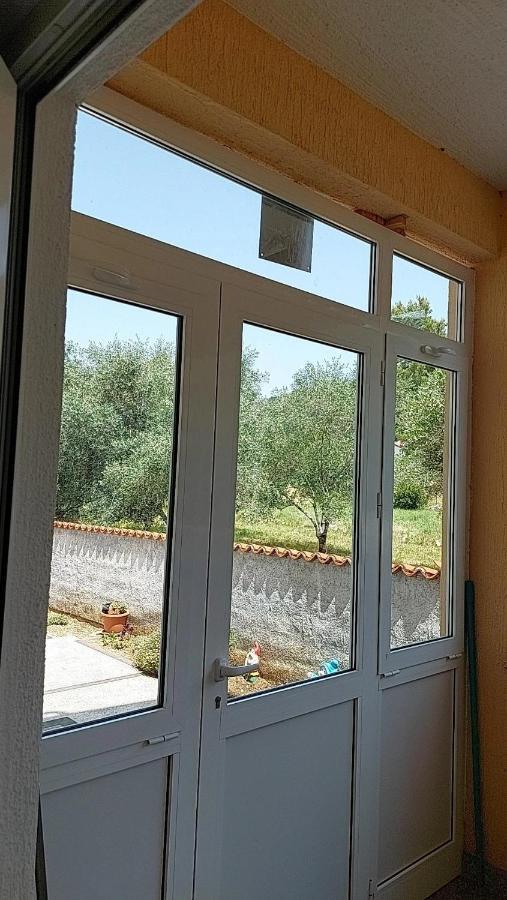 Apartmani Katarina Mundanije Eksteriør bilde