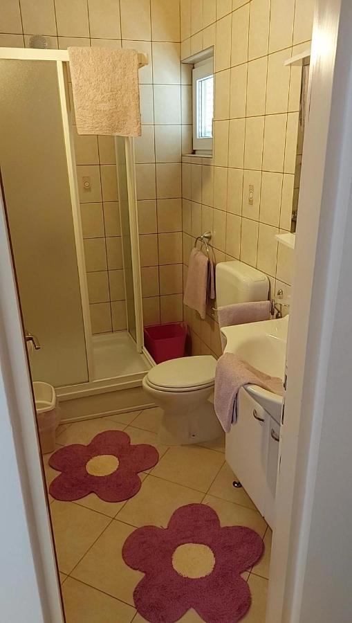 Apartmani Katarina Mundanije Eksteriør bilde